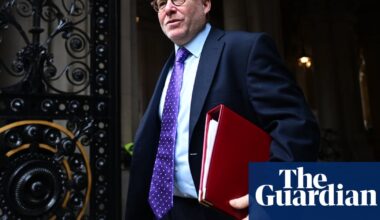Pick-and-mix approach to international law will make UK less secure, says attorney general | Richard Hermer