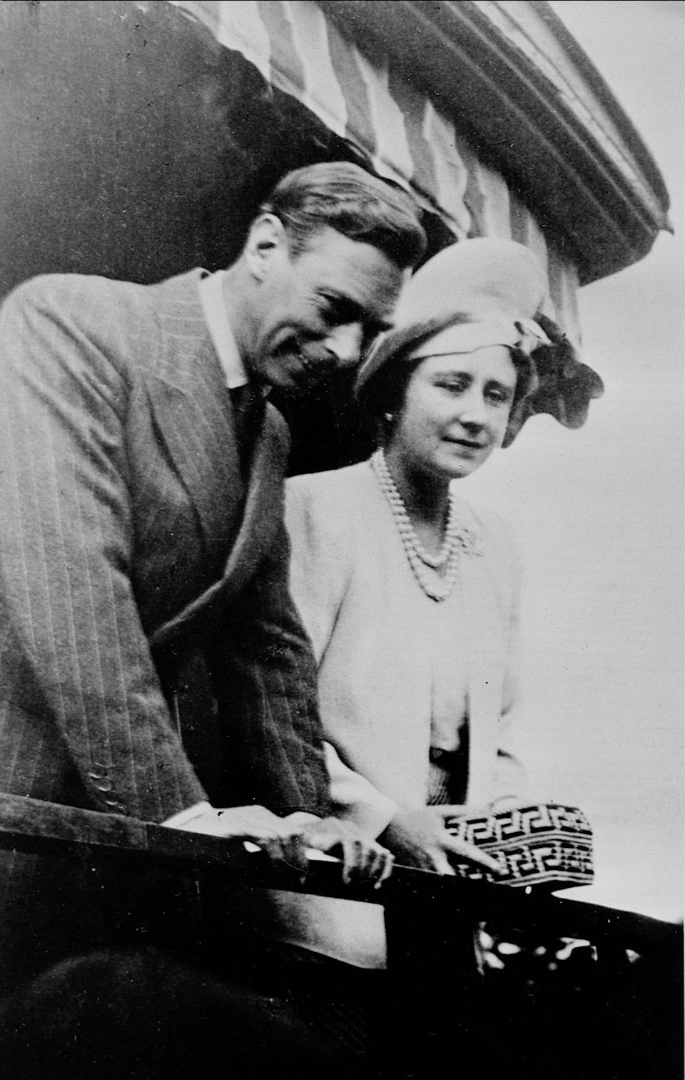 Hope, B.C., May 31, 1939 Royal Tour - King George VI and Queen Elizabeth at Hope, B.C.(CP PHOTO) 1998 (National Archives of Canada-- G.G. Putnam) C-014455