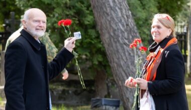 bne IntelliNews - Lithuanian activists hand out condoms on Victory Day to prevent 'another Putin' from being born