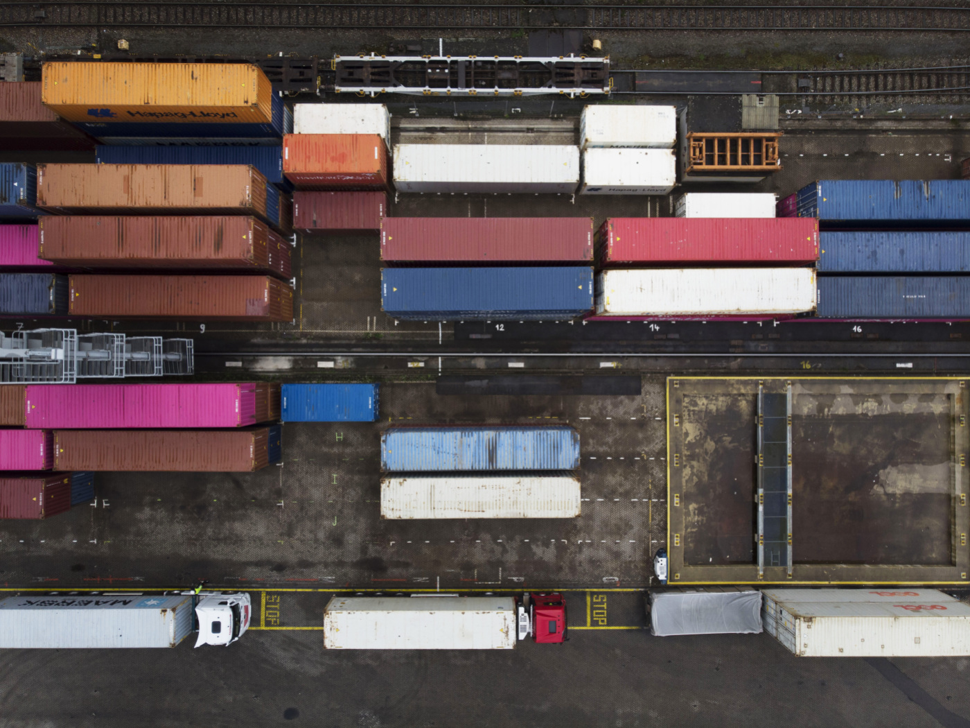 Swiss exports weighed down by the United States in April