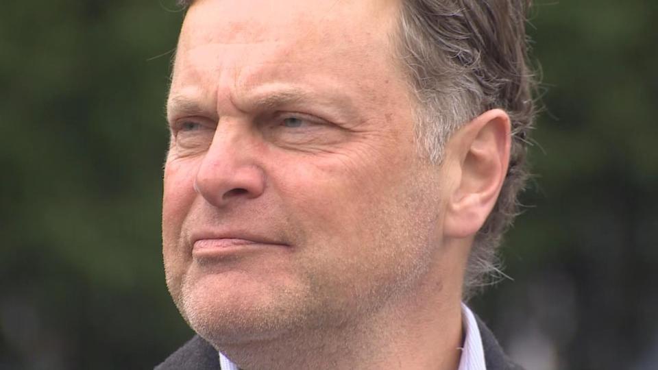 Jeremy Valeriote, interim leader of the B.C. Green Party, at a news conference on March 21, 2025.