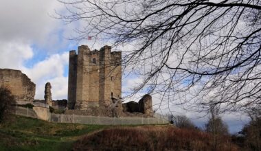 [EH] Conisbrough Castle.