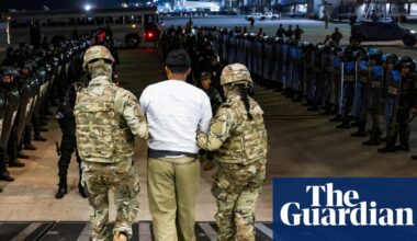 Lawyer for Venezuelans deported to El Salvador prison arrested | El Salvador