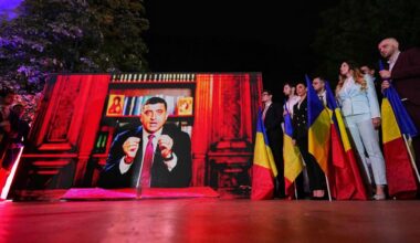 Romania goes to second round of presidential election