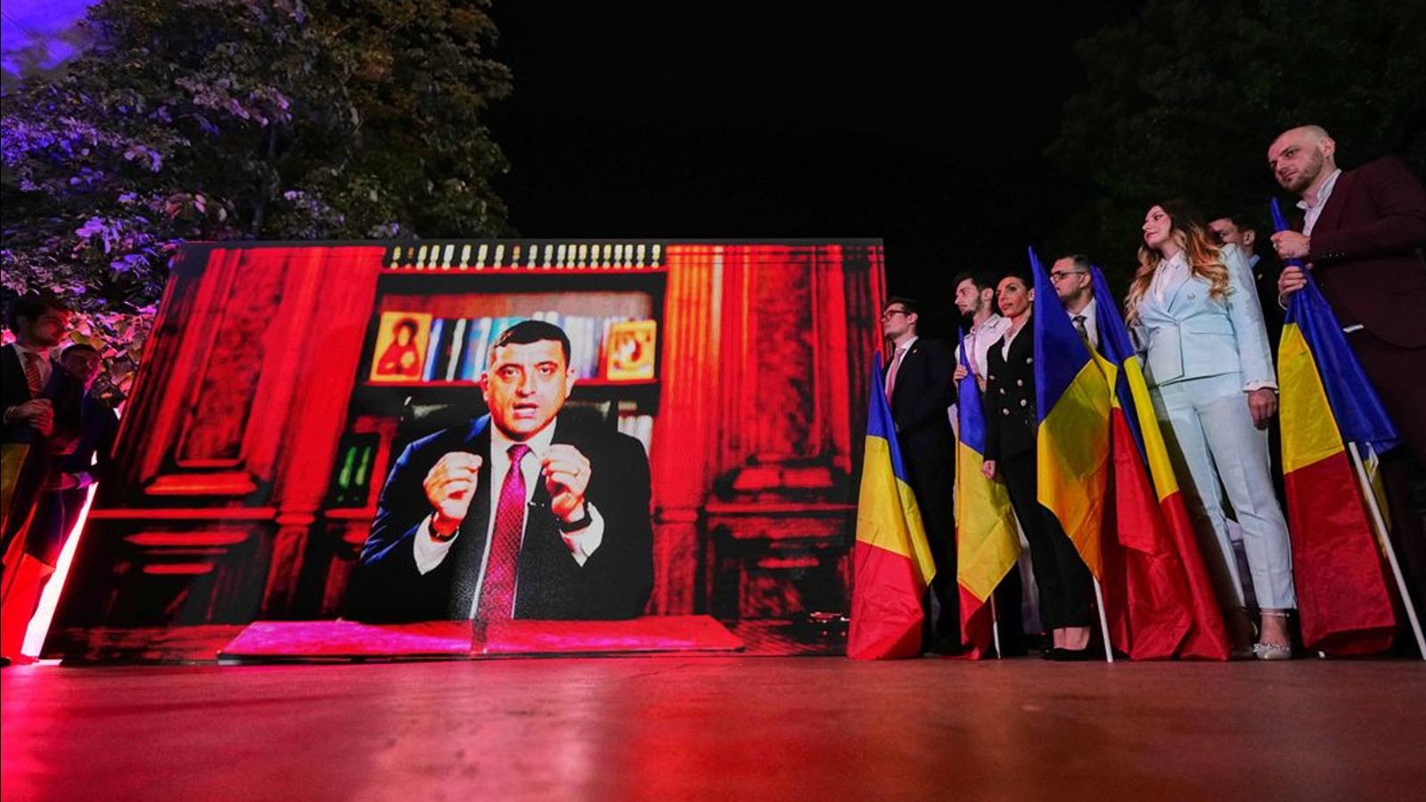 Romania goes to second round of presidential election