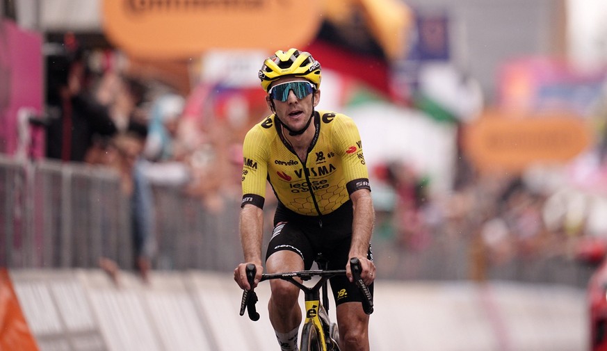 Yates Simon Philip of Team Visma Lease A Bike during the stage 20 of the Giro dItalia from Verres to Sestriere Via Lattea, Italy - Saturday, May 31, 2025. - cycling. PUBLICATIONxNOTxINxITAxFRAxCHN Cop ...