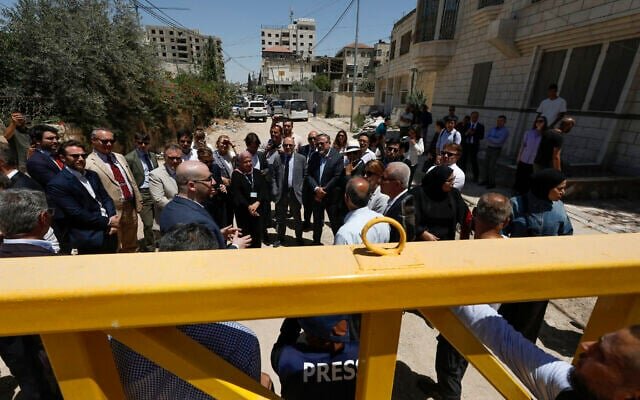 Israel fires at diplomats in Jenin, EU condemns the move