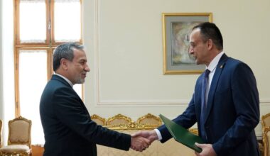 FAO’s new representative to Iran presents credentials to foreign minister