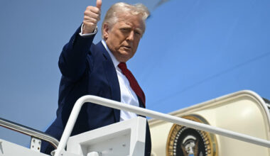 In Mideast, Trump plans to focus on business deals, not geopolitics.