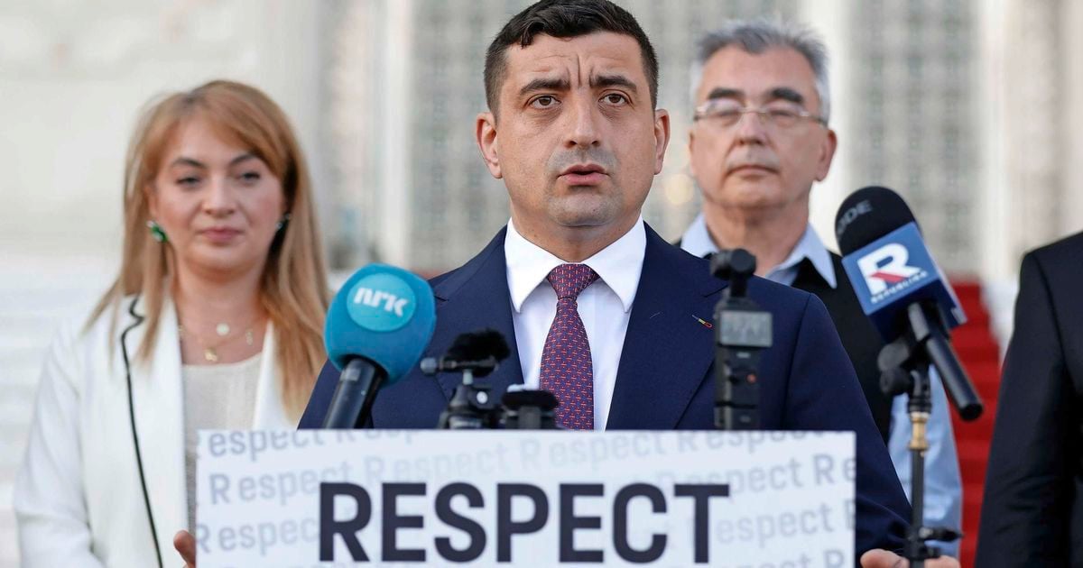 George Simion (38), de mogelijk nieuwe president van Roemenië, is een ex-voetbalhooligan met opvliegend karakter - Telegraaf