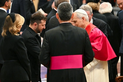 Pope to meet Zelensky, recalls ‘martyred Ukraine’