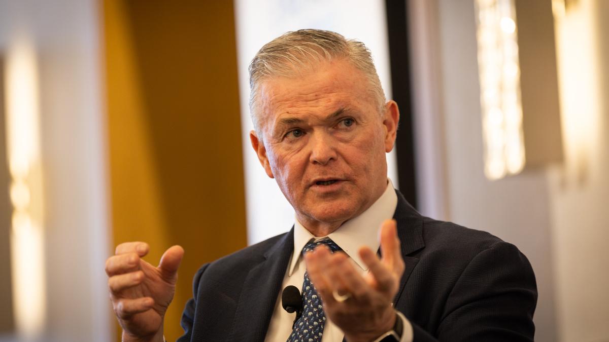 Santos CEO Kevin Gallagher likens state of Victoria to North Korea