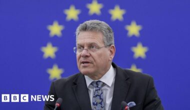 EU calls for US trade deal based on 'respect' after Trump's tariff threats