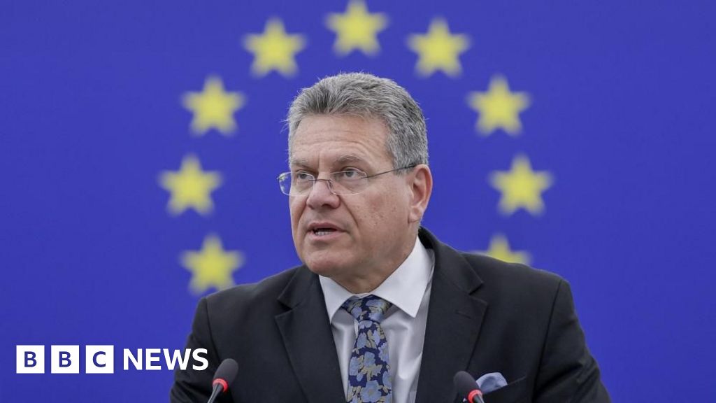 EU calls for US trade deal based on 'respect' after Trump's tariff threats