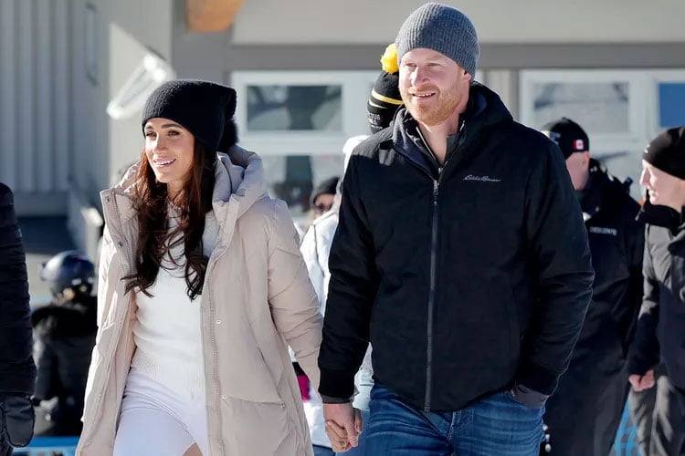 Disappointed Prince Harry sends strong message to his aunts regarding Meghan Markle