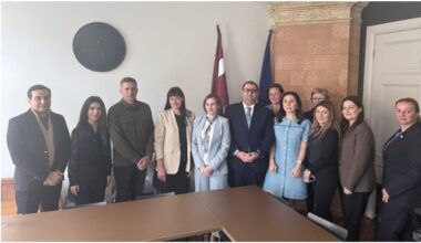 Armēnijas tiesu sistēmas delegācija iepazīst Latvijas pieredzi tiesu pārvaldībā un modernizācijā – Jurista Vārds