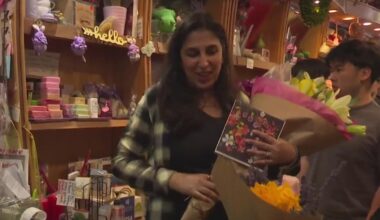 Tariffs drive up Bay Area flower prices this Mother's Day, but shoppers still show up in full bloom