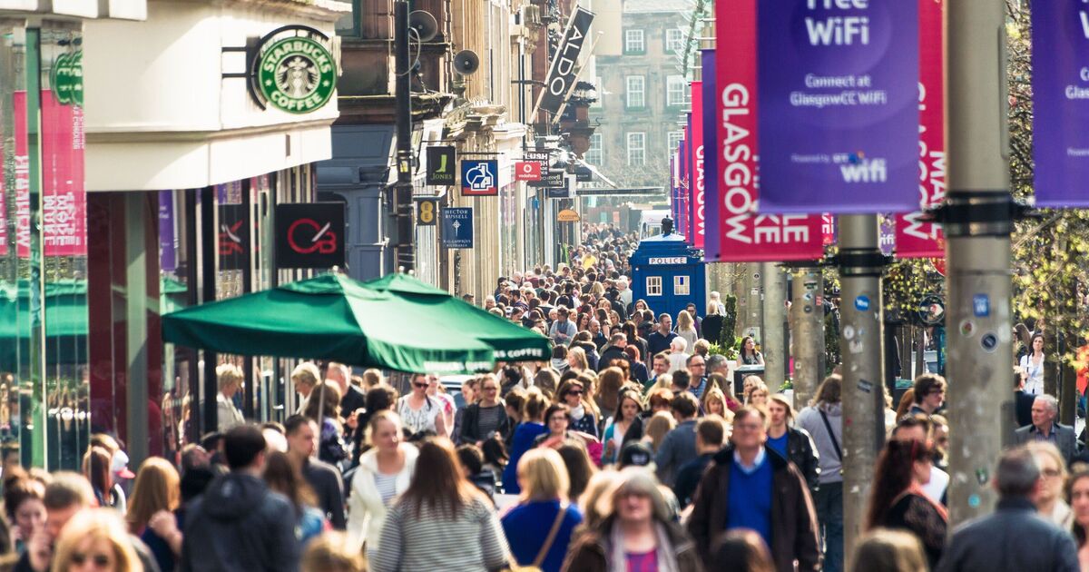 The UK city that's turned into a 'war zone' after controversial decision | UK | News