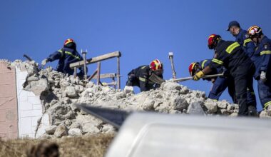 Tourists told 'know how to behave' as Greece rattled by earthquake | Travel News | Travel
