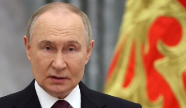 Russia economy in meltdown as its top companies are forced to slash exports | World | News