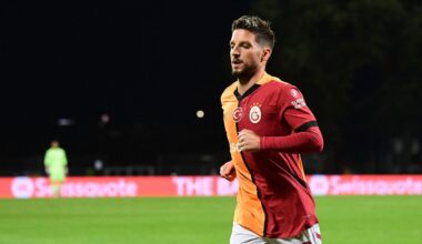 Dries Mertens buteur et porté en triomphe pour son dernier match avec Galatasaray