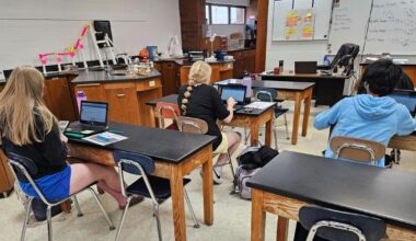 Benton Community Boosts Science Learning with STEM Grant |