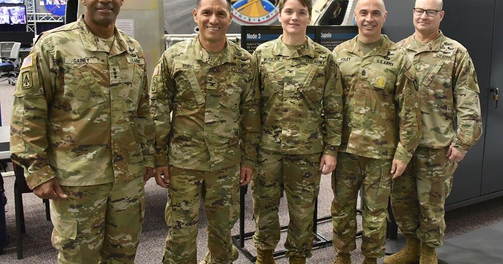 Army astronauts represent nation, Soldiers in space | Military Scene