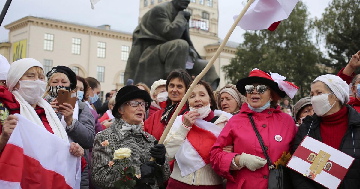 Belarus' authoritarian leader pardons 42 imprisoned activists | National News
