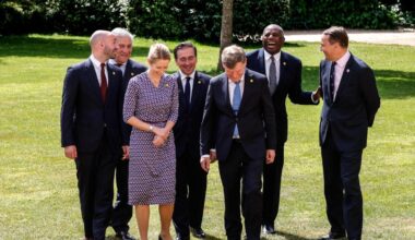 España, Francia y otros tres países piden a la UE que lidere la ayuda al desarrollo tras los recortes de EE.UU.