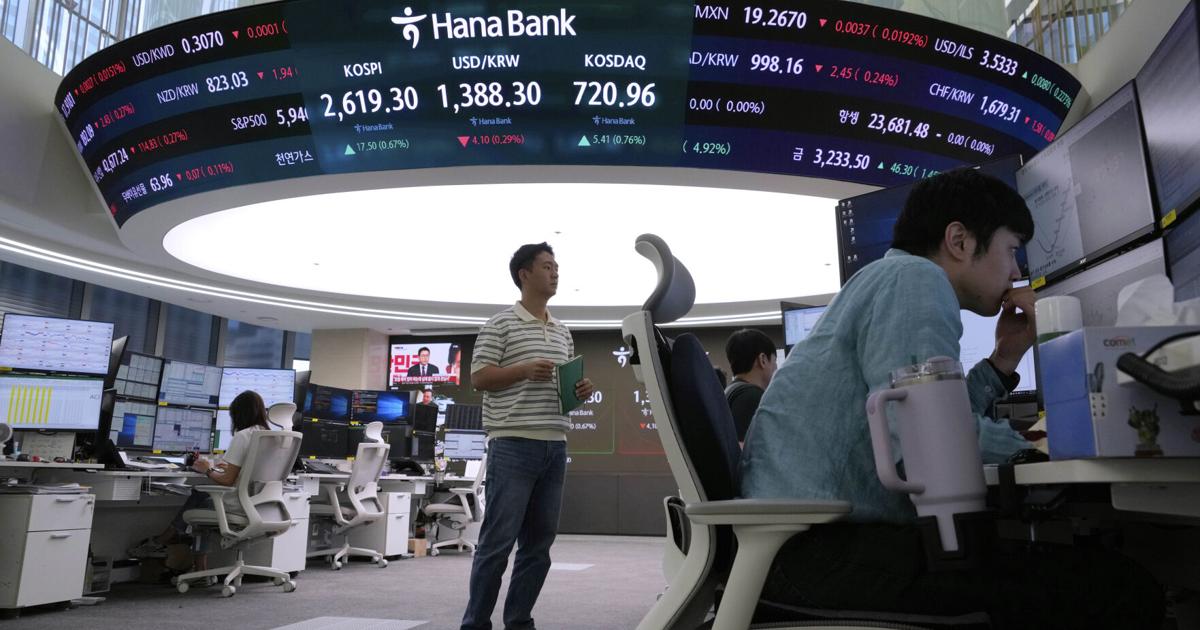 Wall Street tumbles under the weight of rising Treasury yields and US debt worries | National