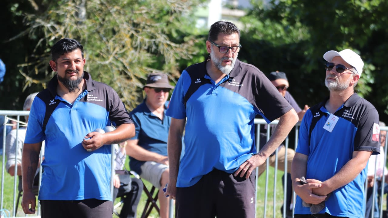 Patrick Michas, Hervé Vitet et Louis-Jason Winstersheim (Stars) se sont inclinés en demi-finale contre le futur vainqueur.
