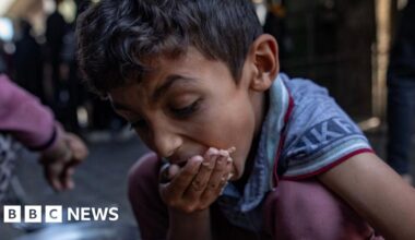 Chaos spreads as desperate Gazans wait for food aid