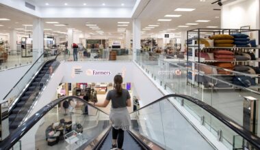 NZ sharemarket down as retail spending stalls in new data - Market close
