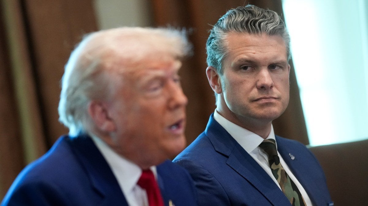 Pete Hegseth stopped Ukraine weapons supply and kept Trump in dark
