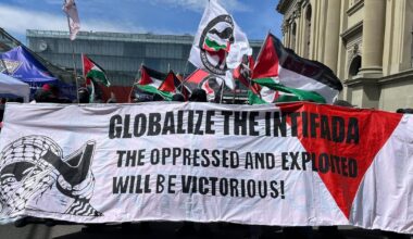 Manifestation pro-Palestine à Berne, la police tire avec des balles en caoutchouc et des canons à eau - rts.ch