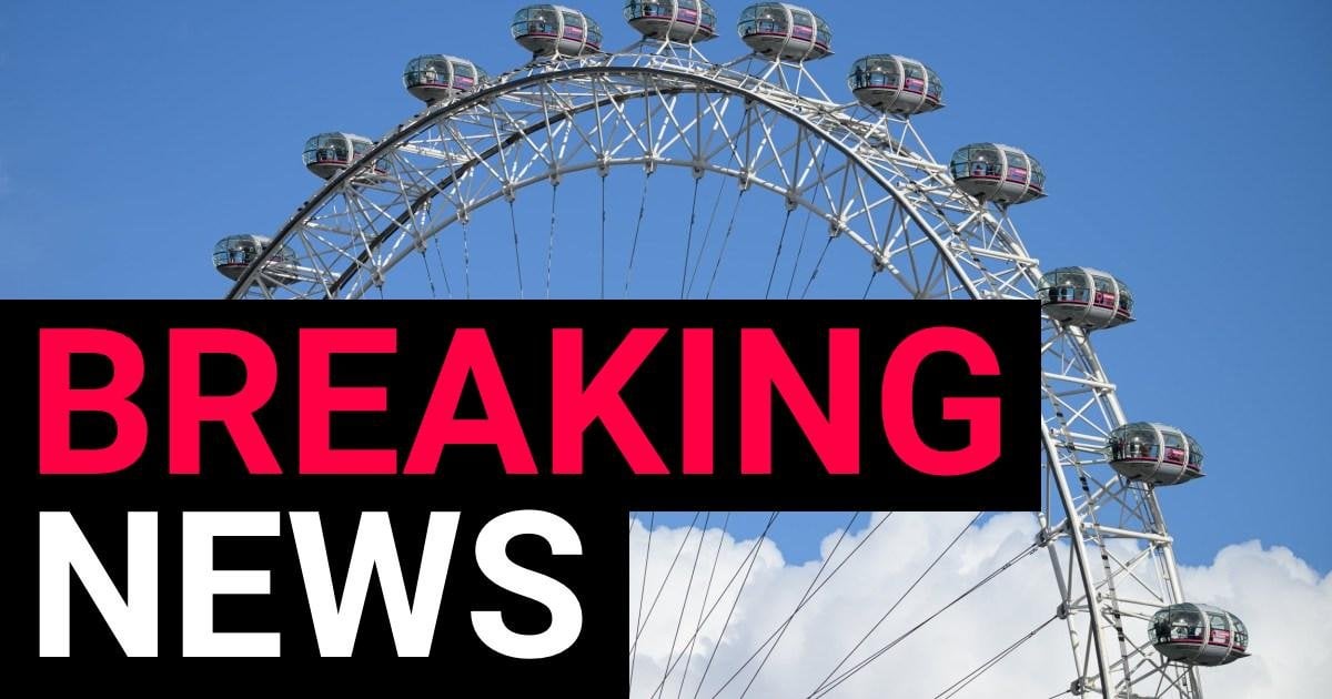London Eye breaks down leaving people stranded on hottest day of the year