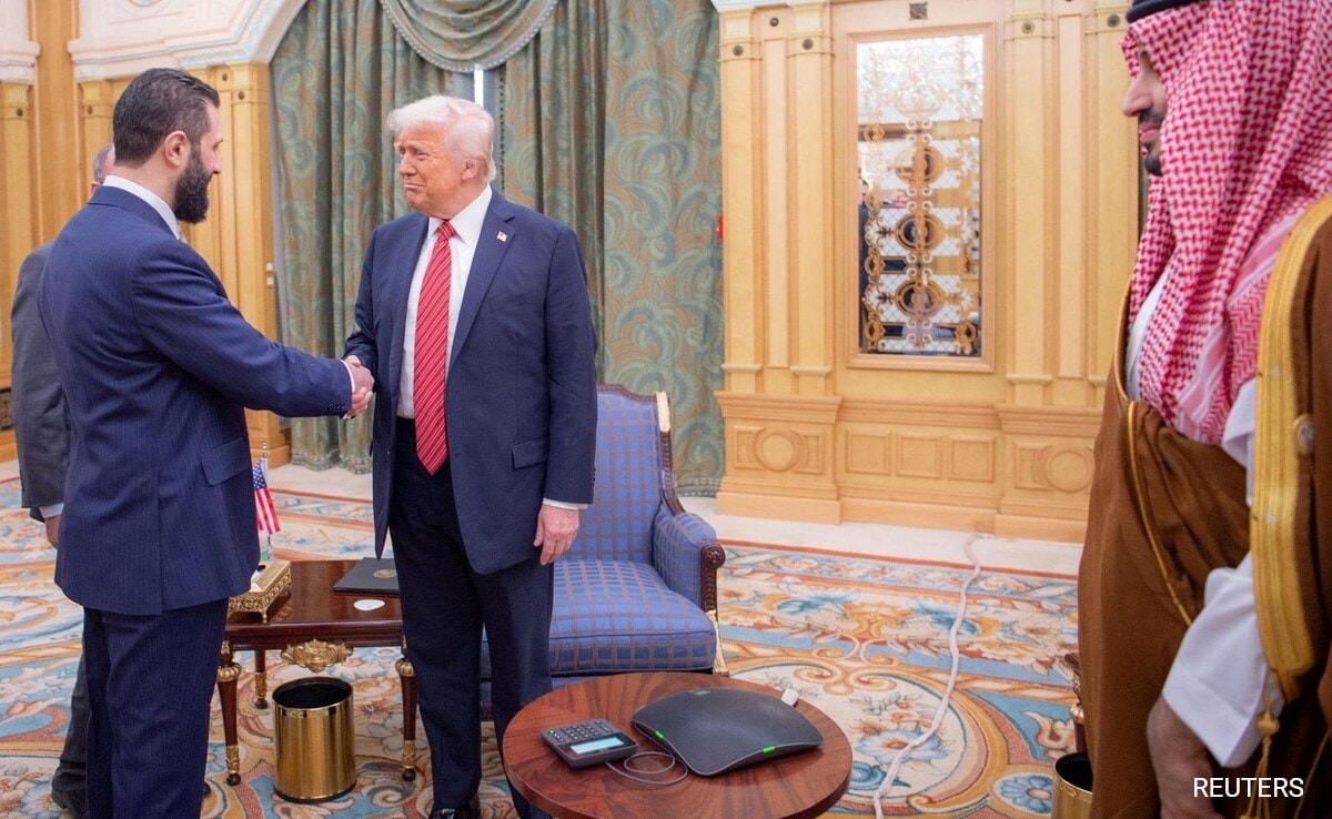 How Donald Trump's Syria Announcement Shocked US Allies, White House Officials