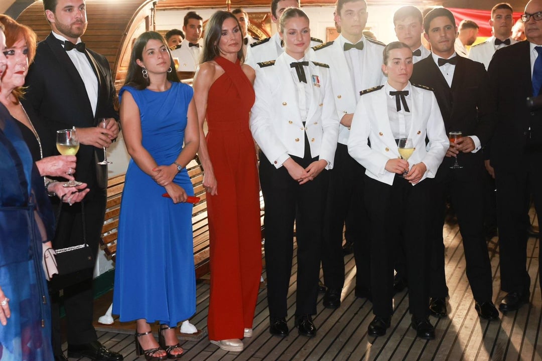 Queen Letizia attended a military reception in Panama with Princess Leonor