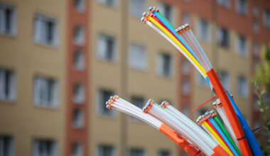 Deutschland plant DSL-Aus: Glasfaser ersetzt Kupfer bis 2030 | Leben & Wissen