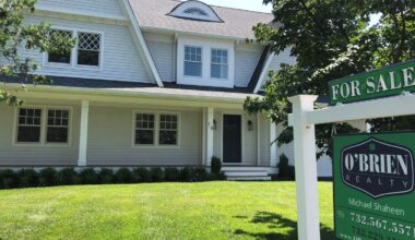 Mortgage rates steady as trade war freezes housing market