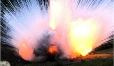 RTL Today - Extremely dangerous: Luxembourg army neutralises WWII grenade