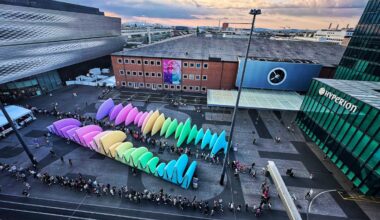 Eurovision 2025 en direct: Le public se prépare à vibrer pour la première demi-finale