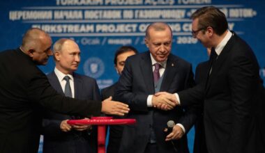 "Вярваме ли на България?": Международни експерти за новия план на ЕС за отказ от руския петрол и газ