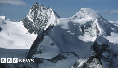 Bodies of five skiers found near Switzerland's Zermatt resort