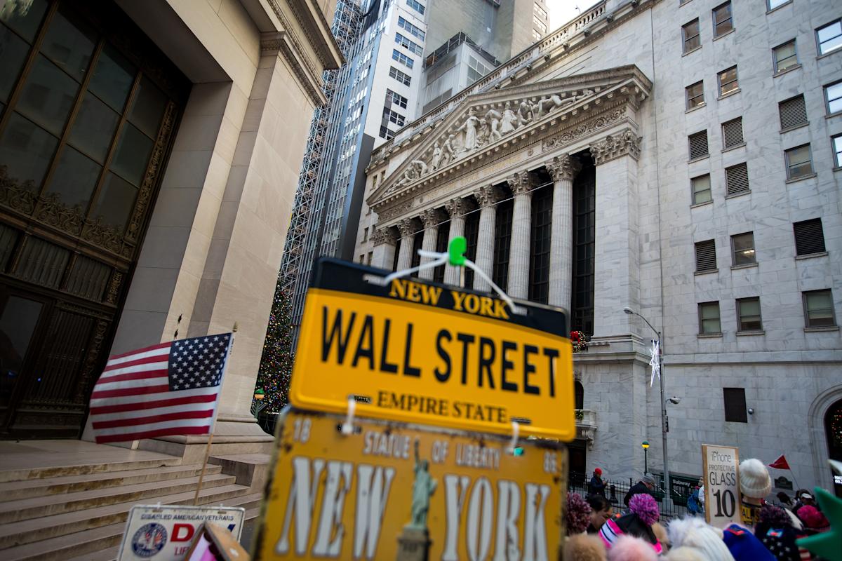 Tariffs, uncertainty may squeeze Wall Street bonus pay