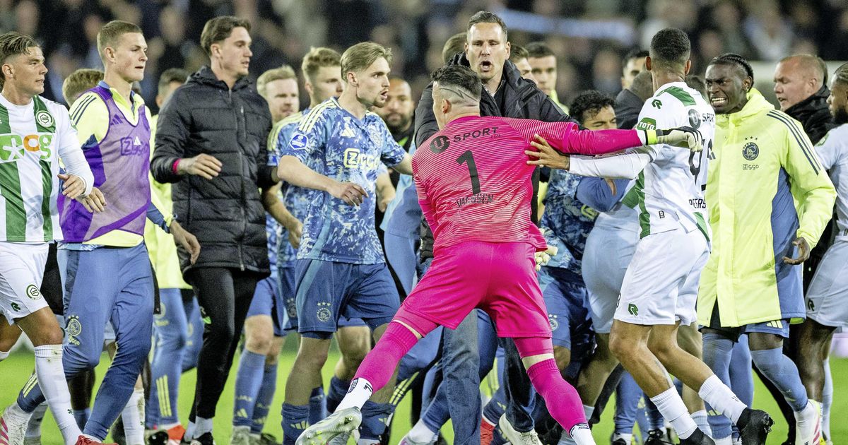 Na ’slaan van Ajax-assistent’: aanklager start vooronderzoek naar Etienne Vaessen - Telegraaf