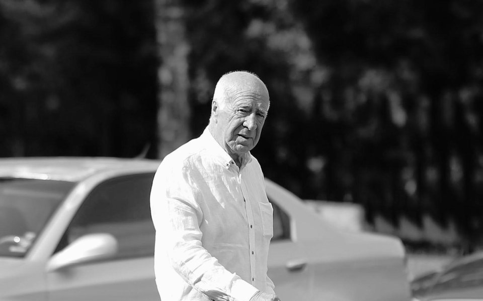 Отиде си голяма легенда на Левски