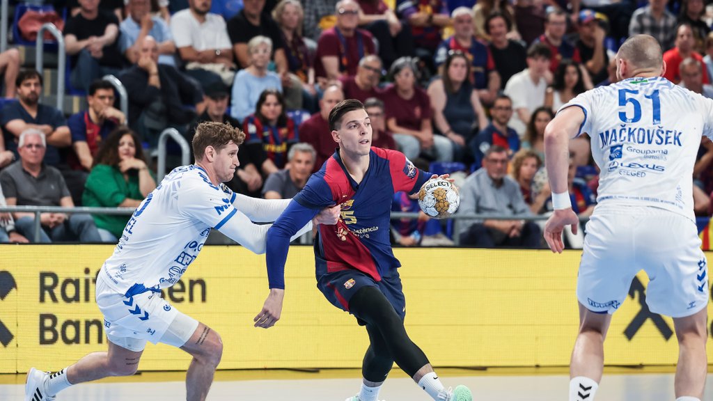Barcelona po 28 letih izgubila domačo tekmo v izločilnih bojih