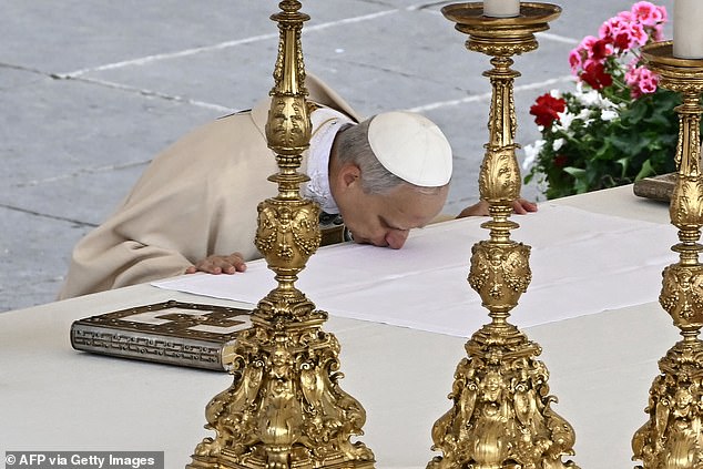 Pope Leo XIV leads a Holy mass for the beginning of his pontificate