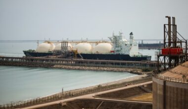 EU proposes ending all Russian gas imports by 2027